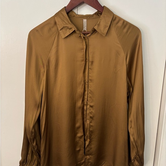 Elegant Soya Concept Gold Women's Blouse - Picture 1 of 5